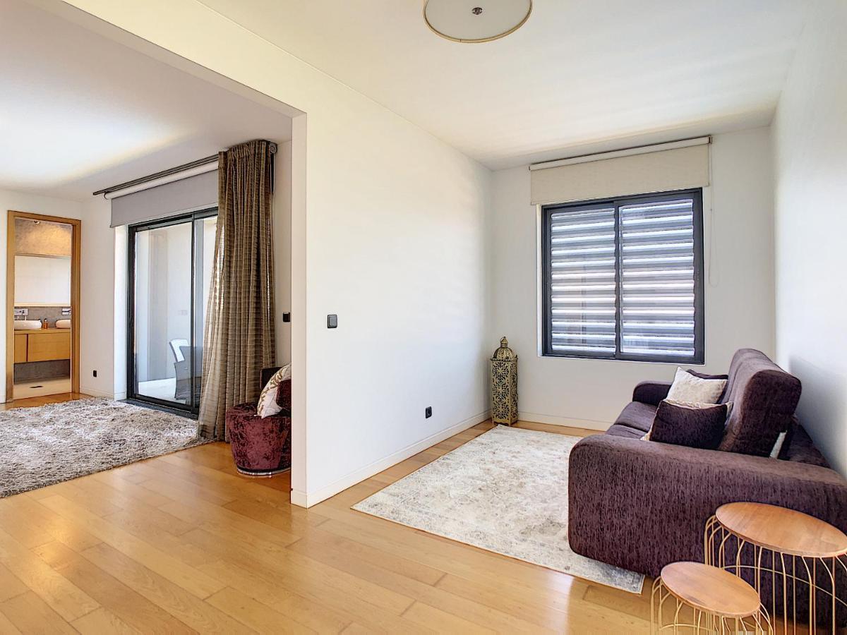 פונשל Villa Vitoria - By Lovelystay מראה חיצוני תמונה