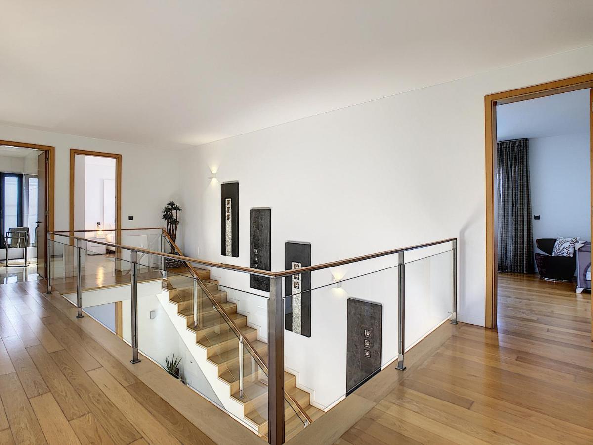 פונשל Villa Vitoria - By Lovelystay מראה חיצוני תמונה