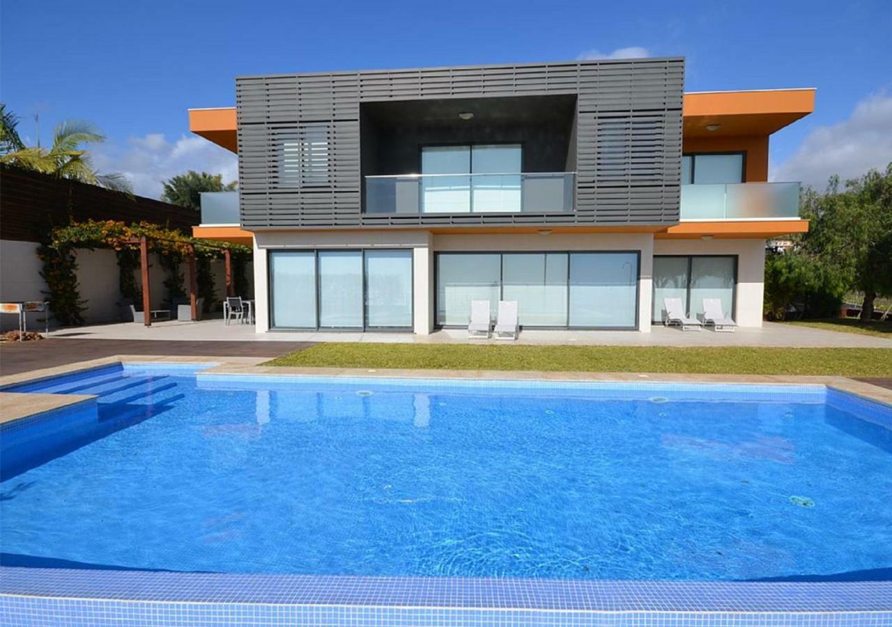 פונשל Villa Vitoria - By Lovelystay מראה חיצוני תמונה